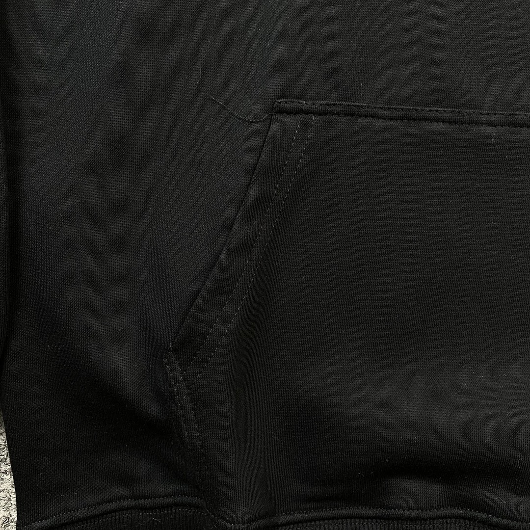 41_160  AMIRI Hoodie