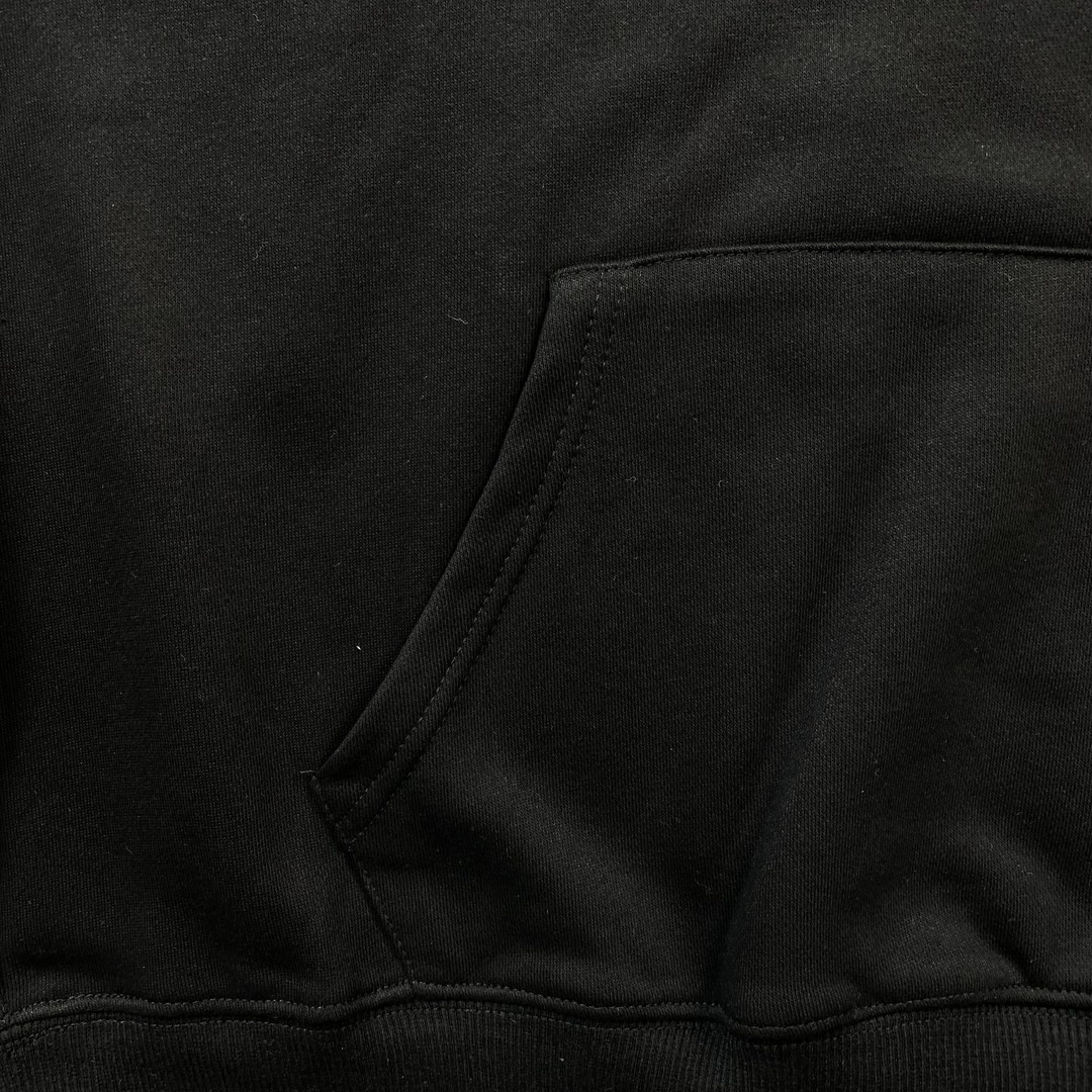 74_158  AMIRI Hoodie