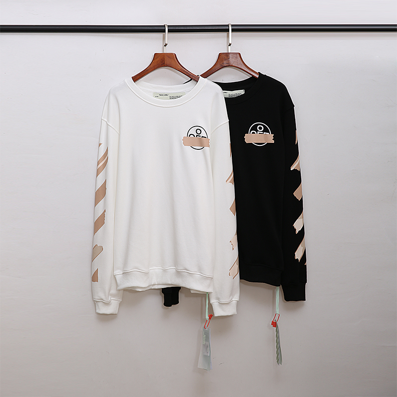 7_2038 Off-White Crewneck