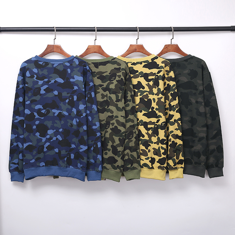 16_68  Bape Crewneck