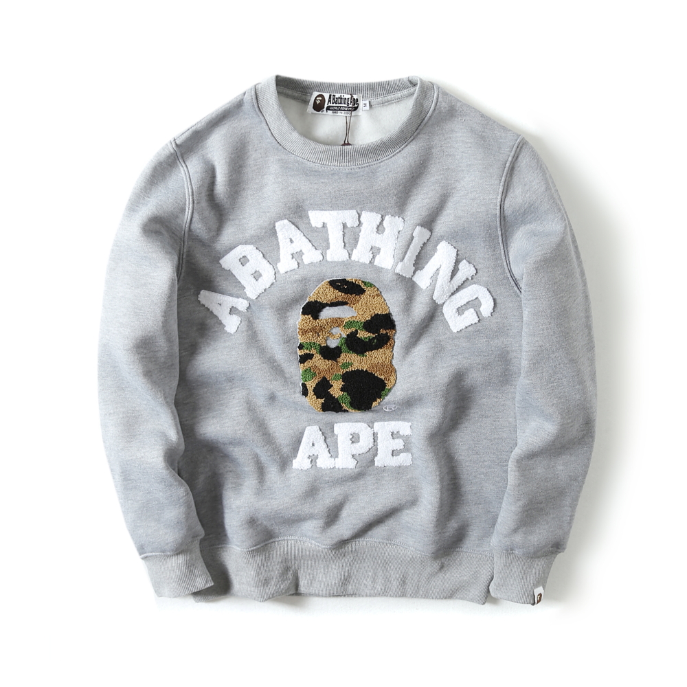 22_73  Bape Crewneck