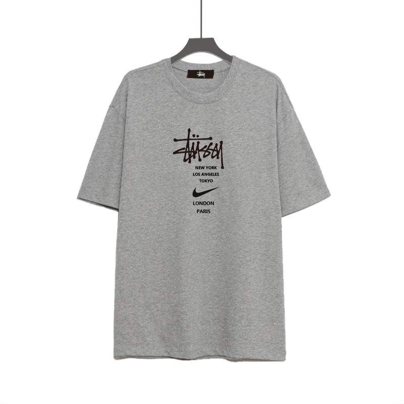 83_Stussy T-shirt