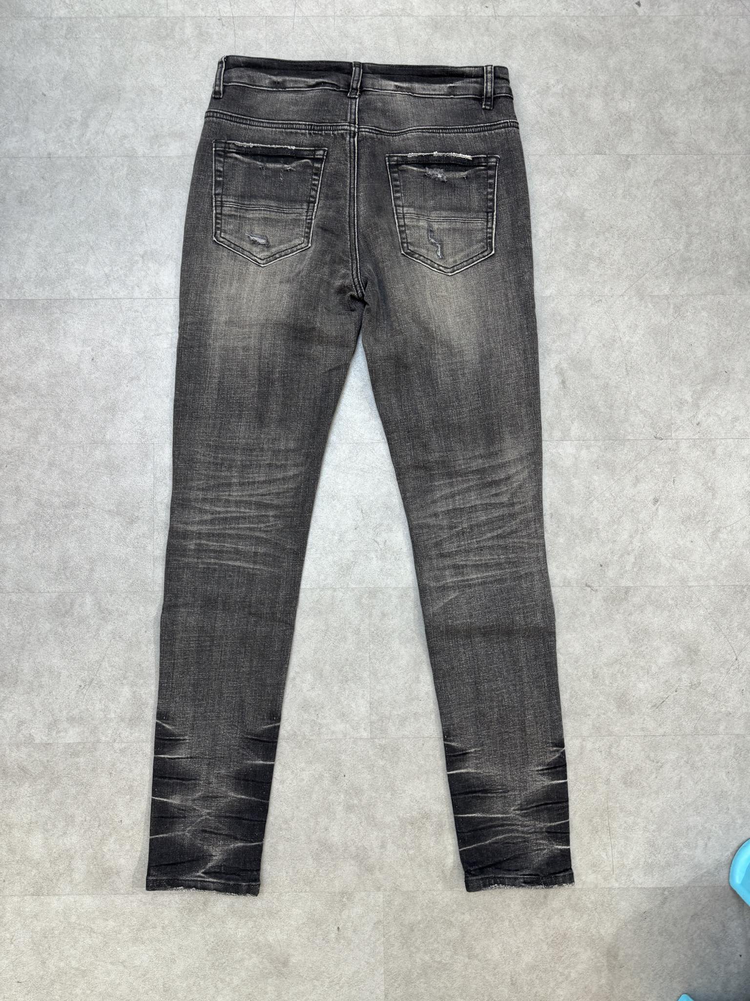 2_Amiri Jeans