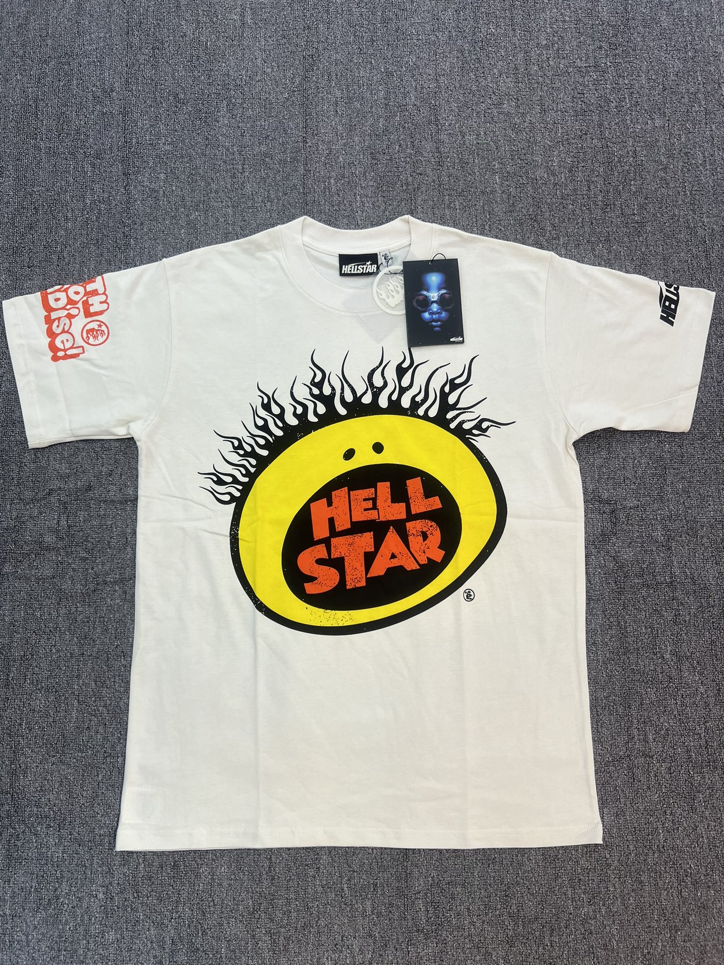 6_Hellstar T-shirt