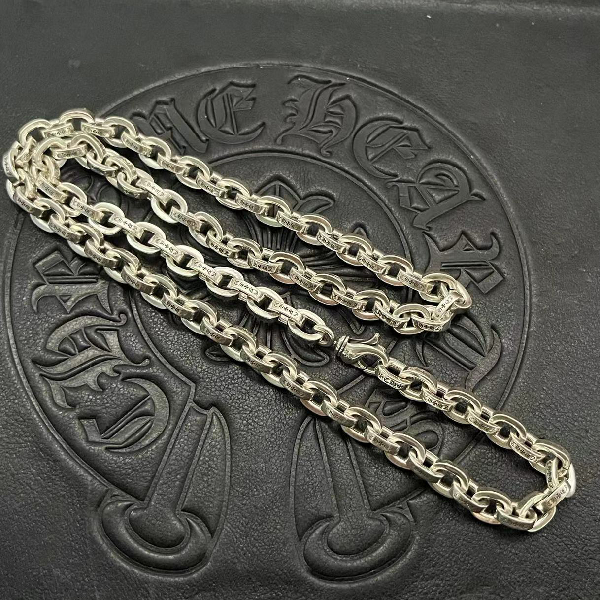 8_Chrome Heart Necklace