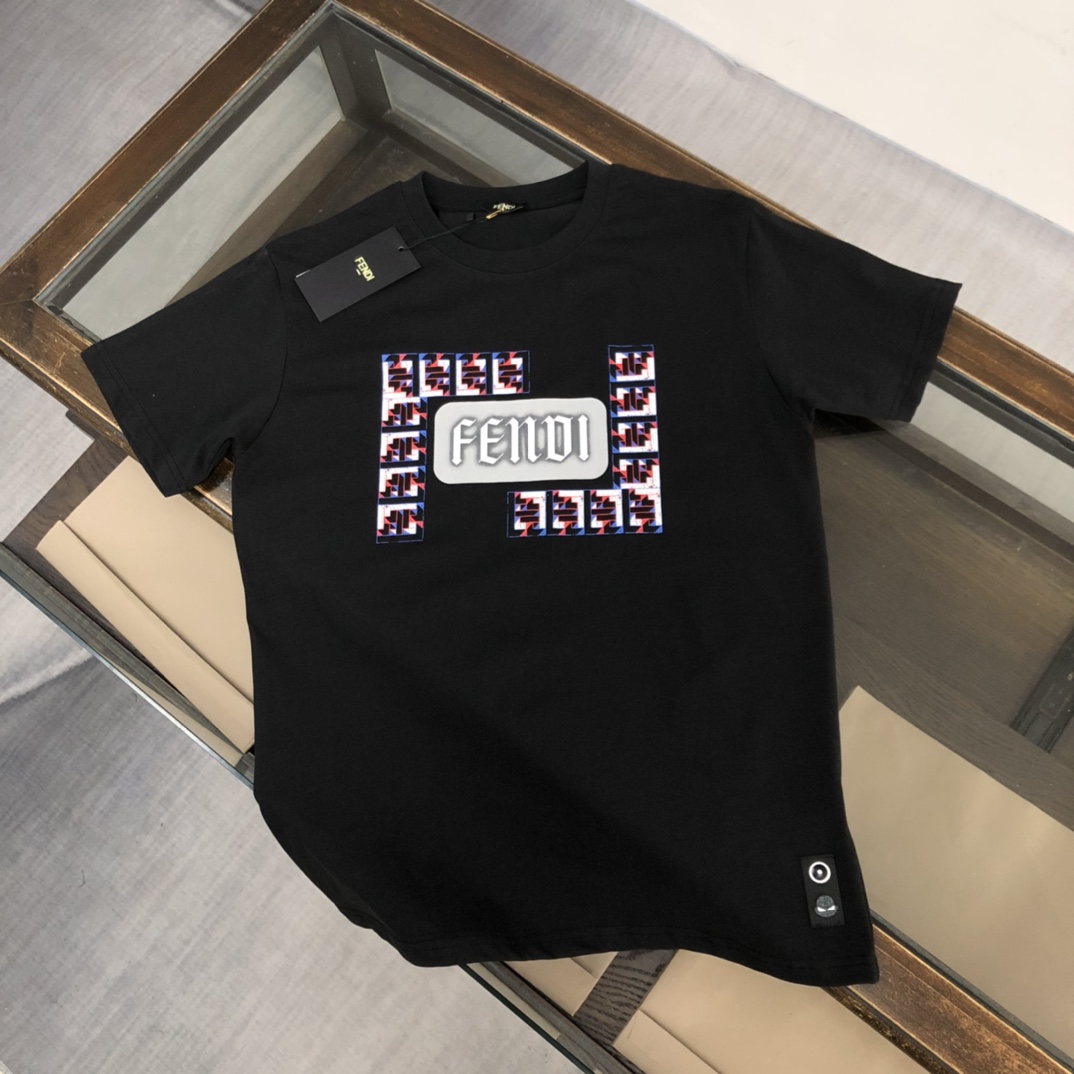 72_Fendi T-shirt