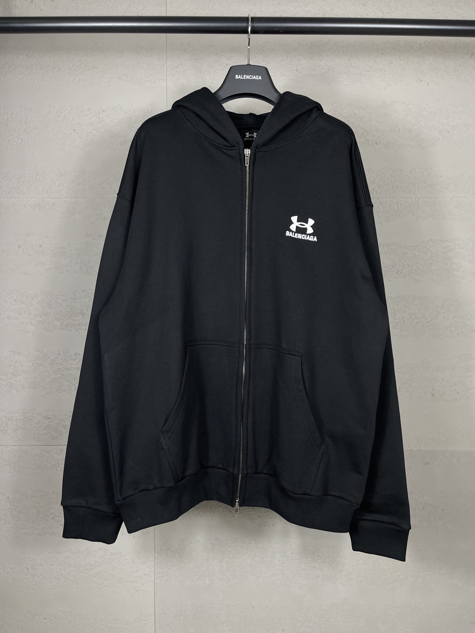 95_Balenciaga Hoodie