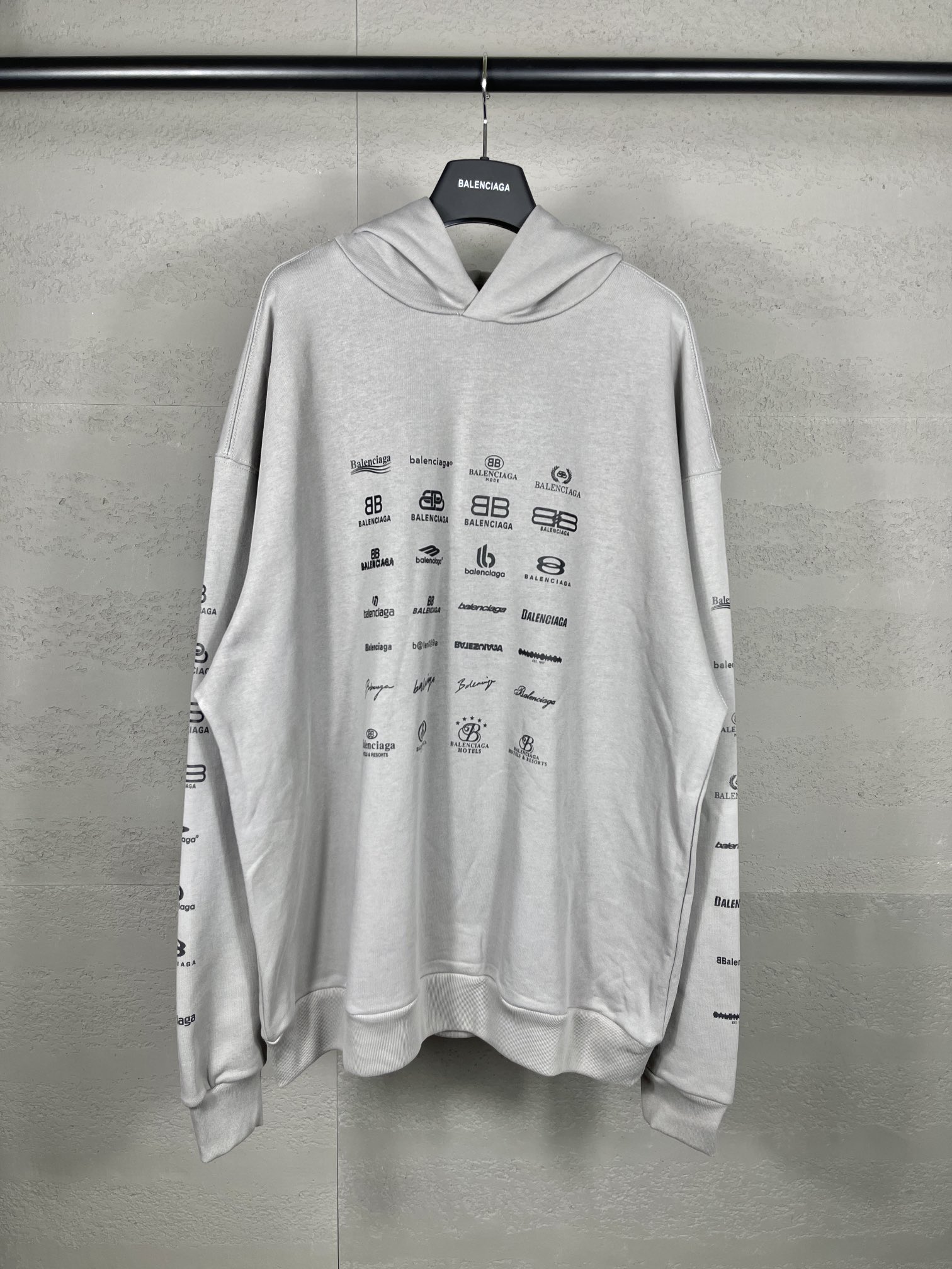 33_Balenciaga Hoodie