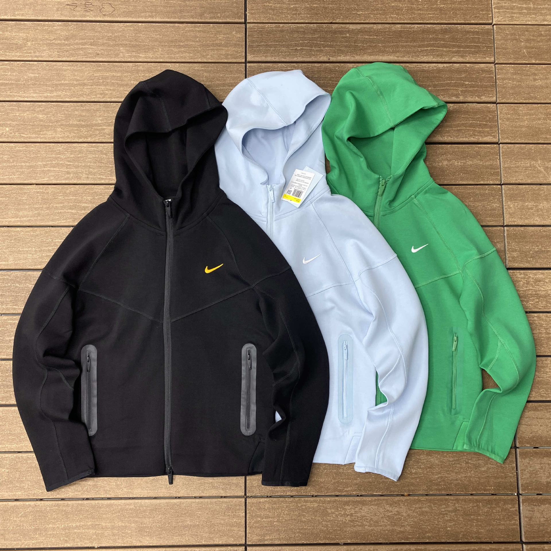 61_Nike Tracksuit