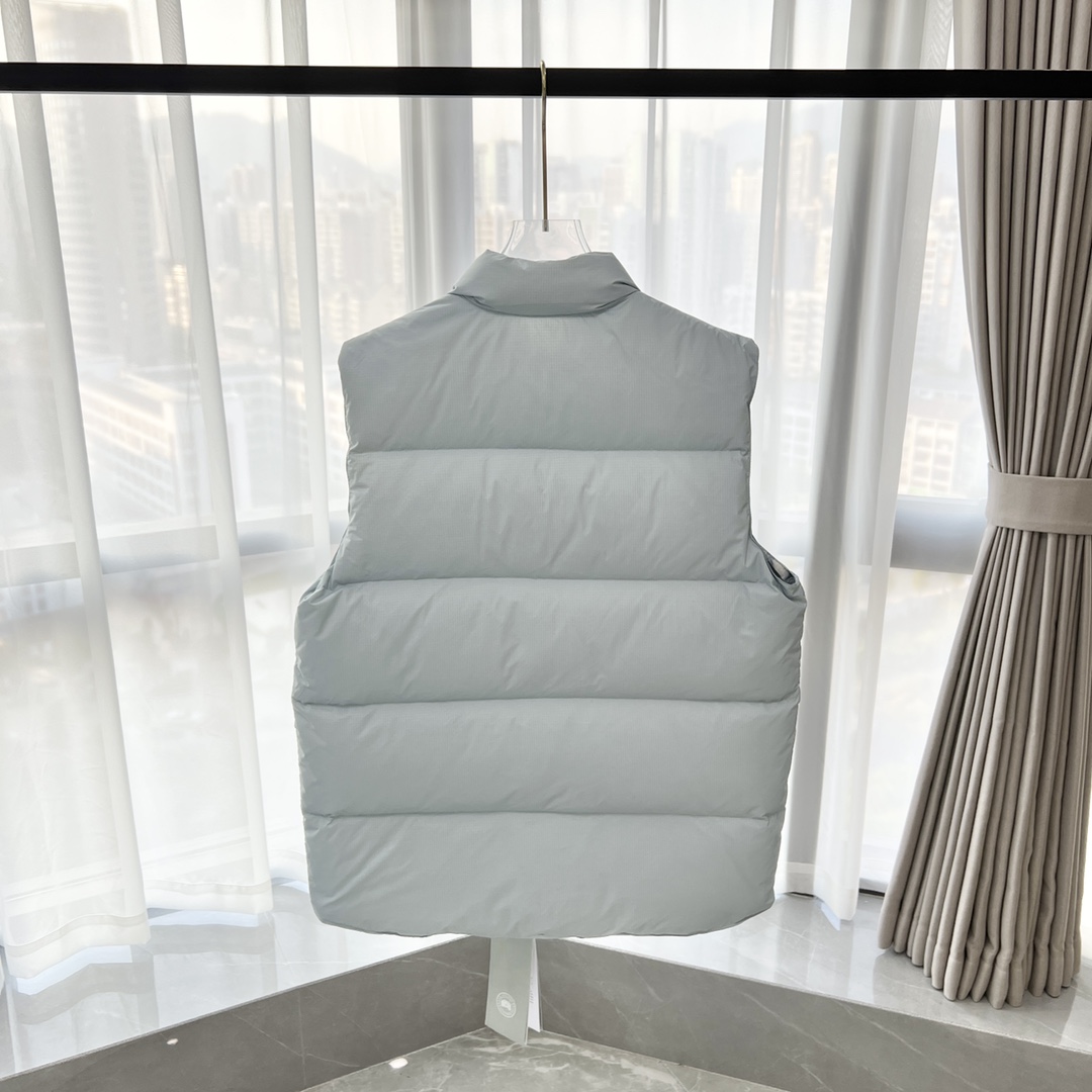 98_Canada Goose Vest
