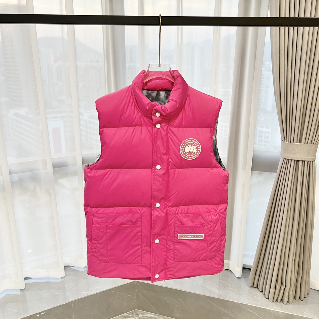 91_Canada Goose Vest