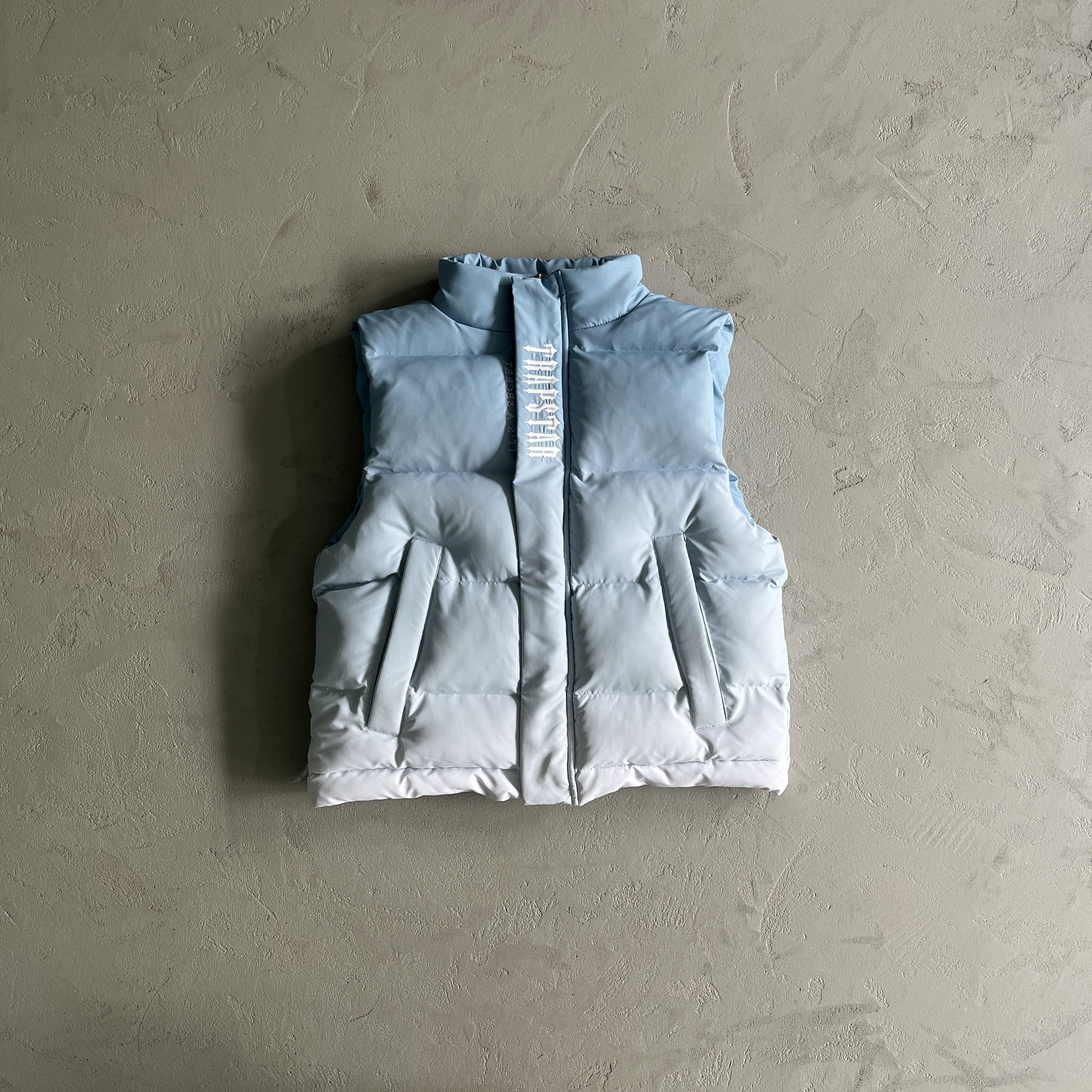95_Trapstar Down Vest