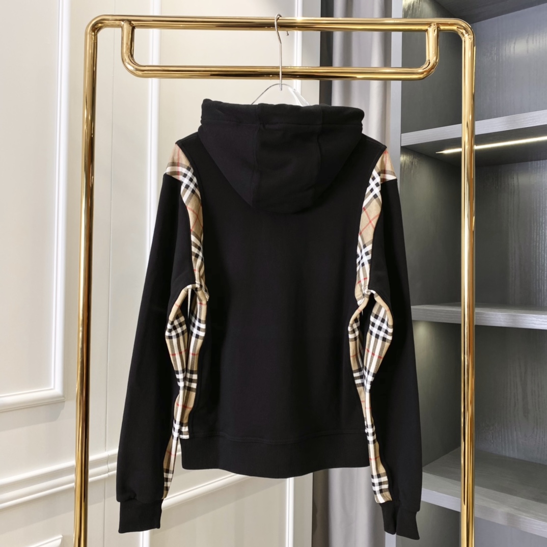 35_Burberry Tracksuit