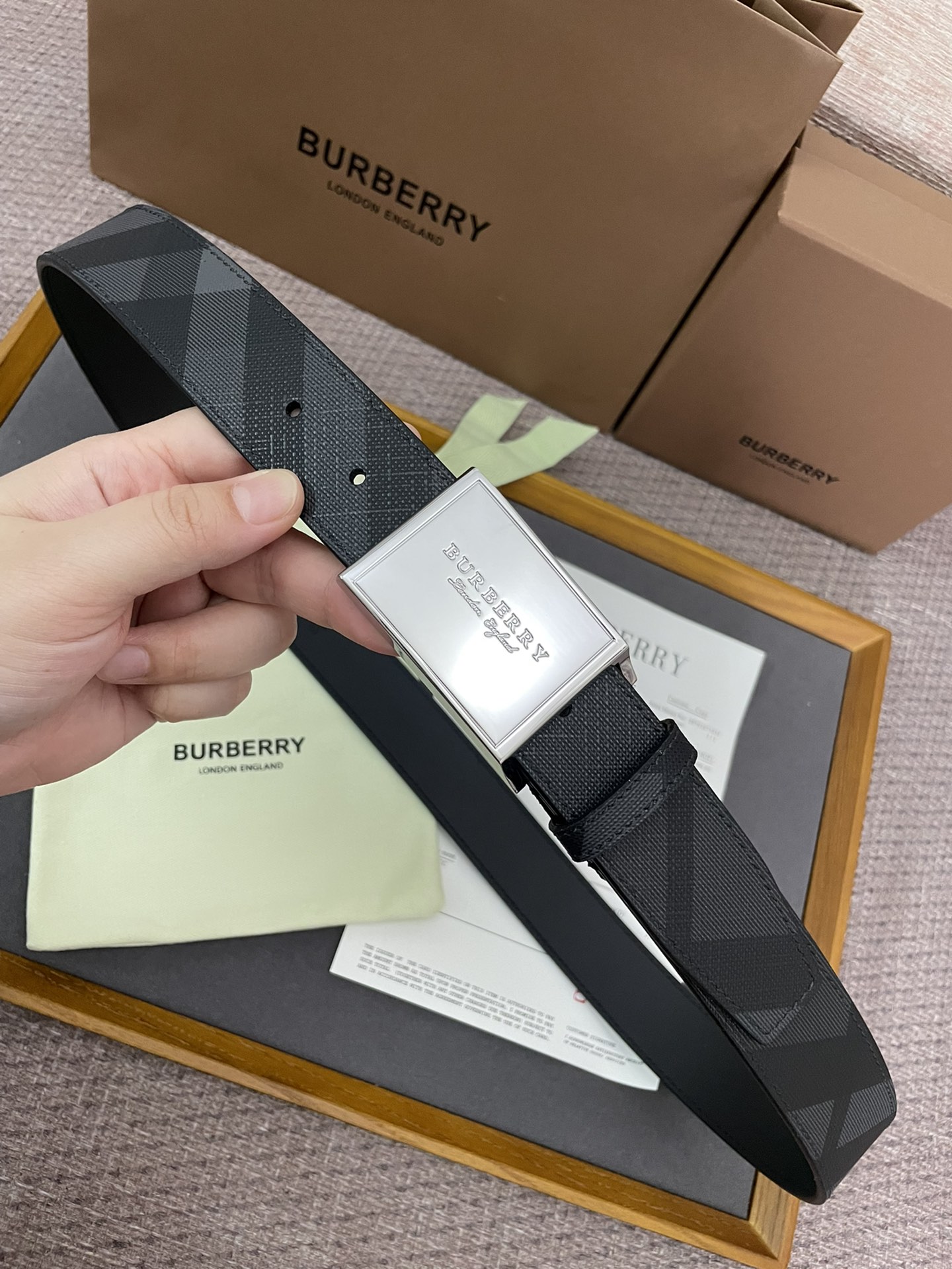 45_Burberry Belt