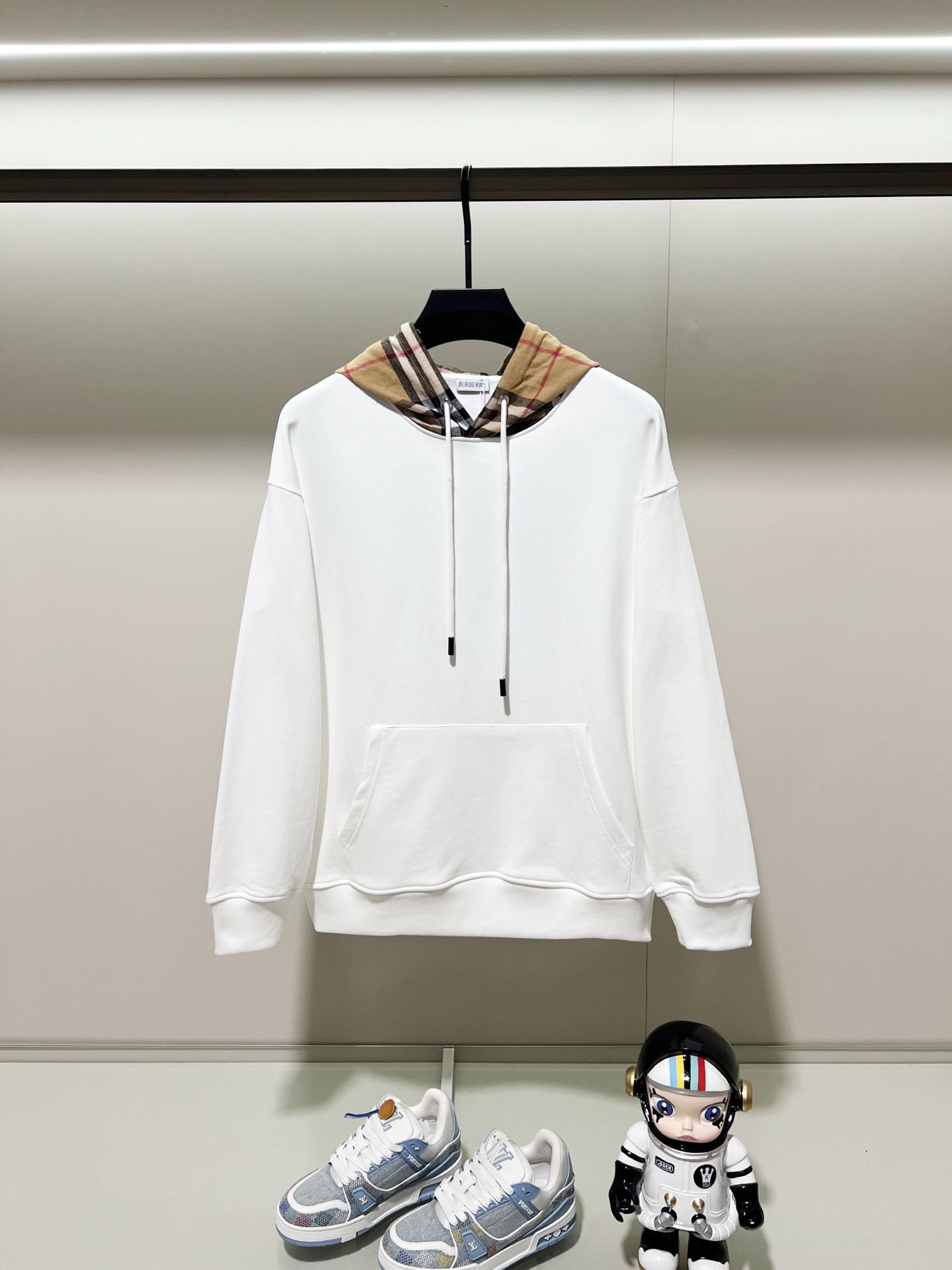 94_Burberry Hoodie