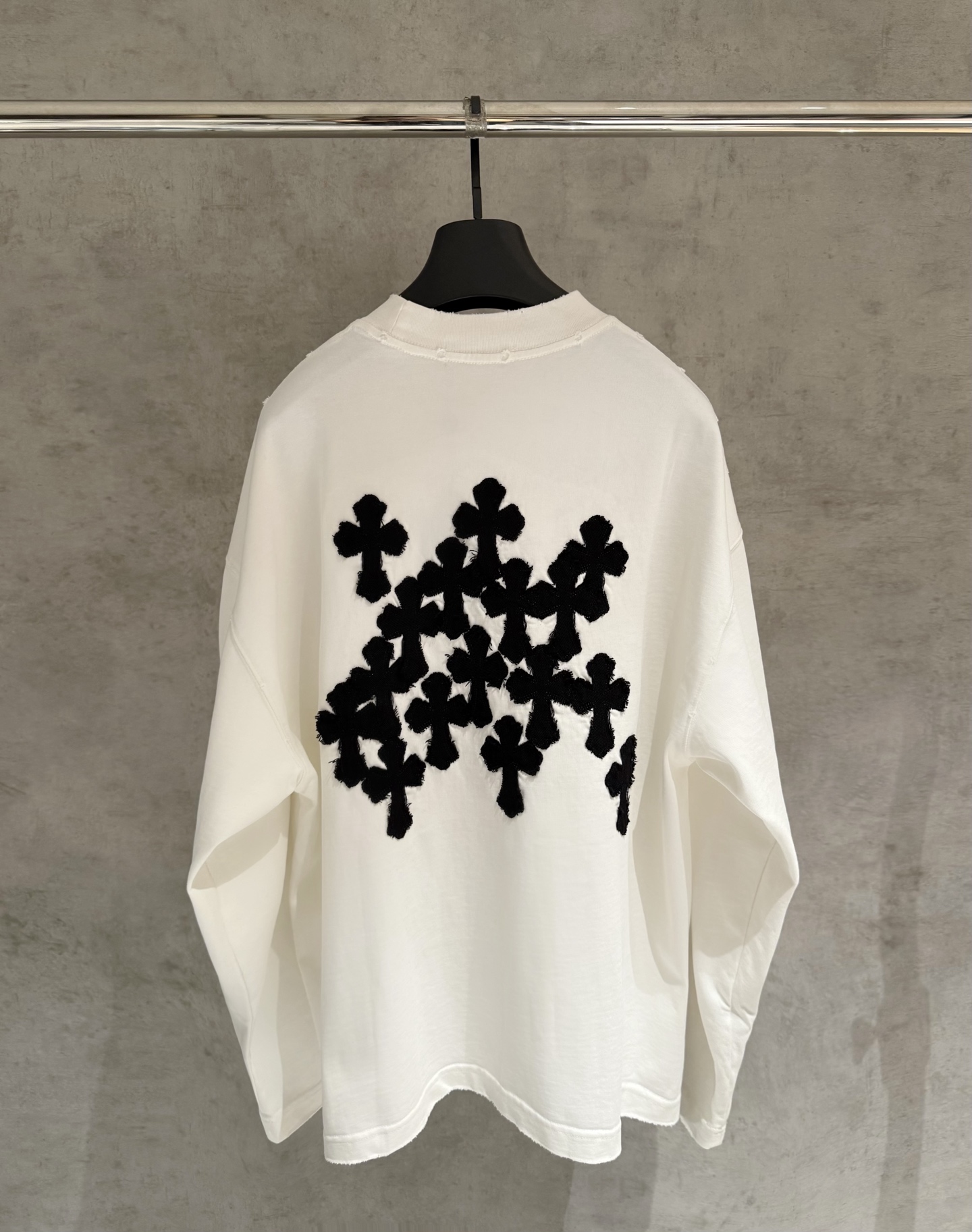 75_Chrome Heart Crewneck