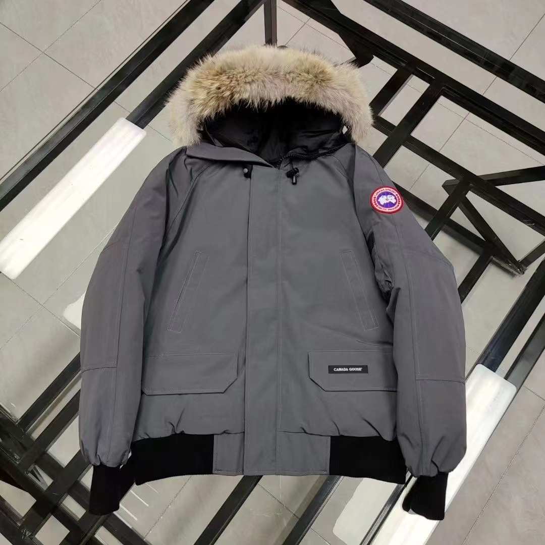 95_Canada Goose Down Jacket
