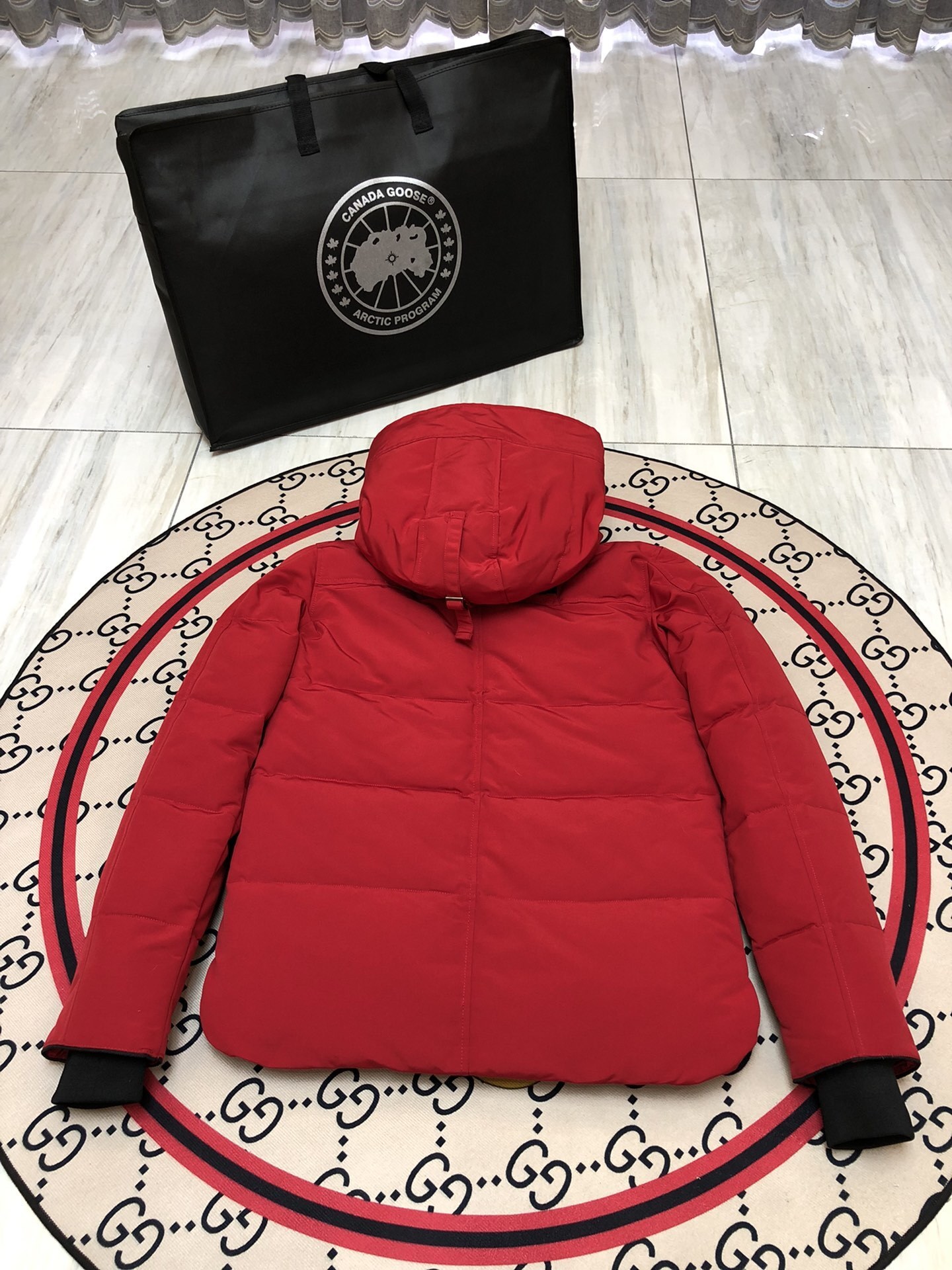 75_Canada Goose Down Jacket