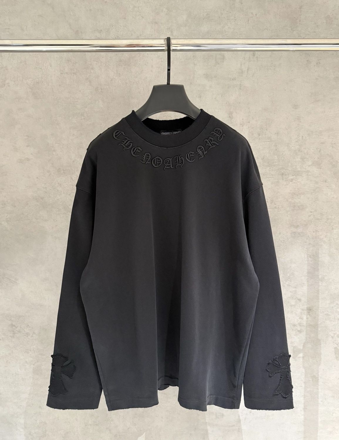 21_Chrome Heart Crewneck