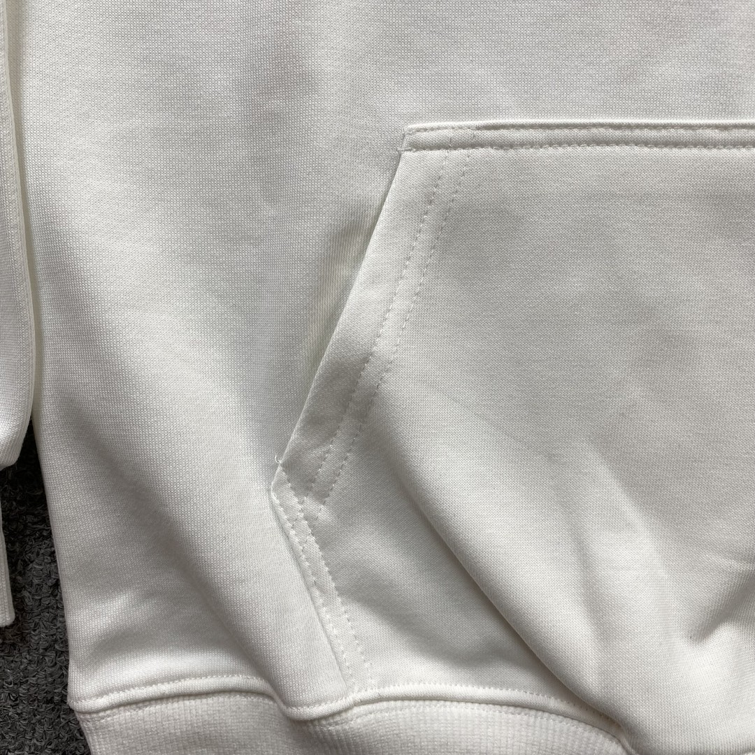 45_160  AMIRI Hoodie