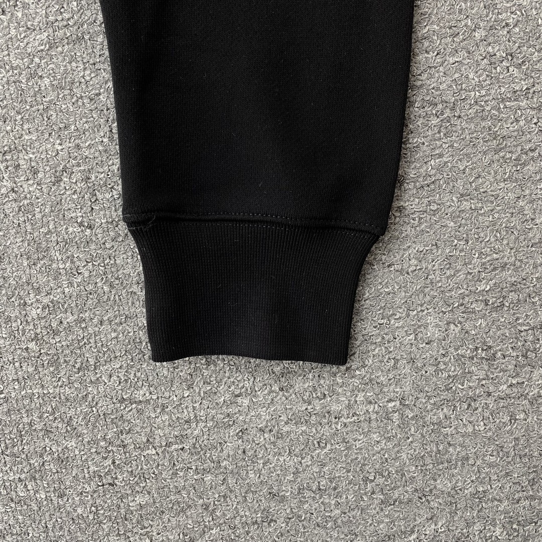 38_210 AMIRI Hoodie