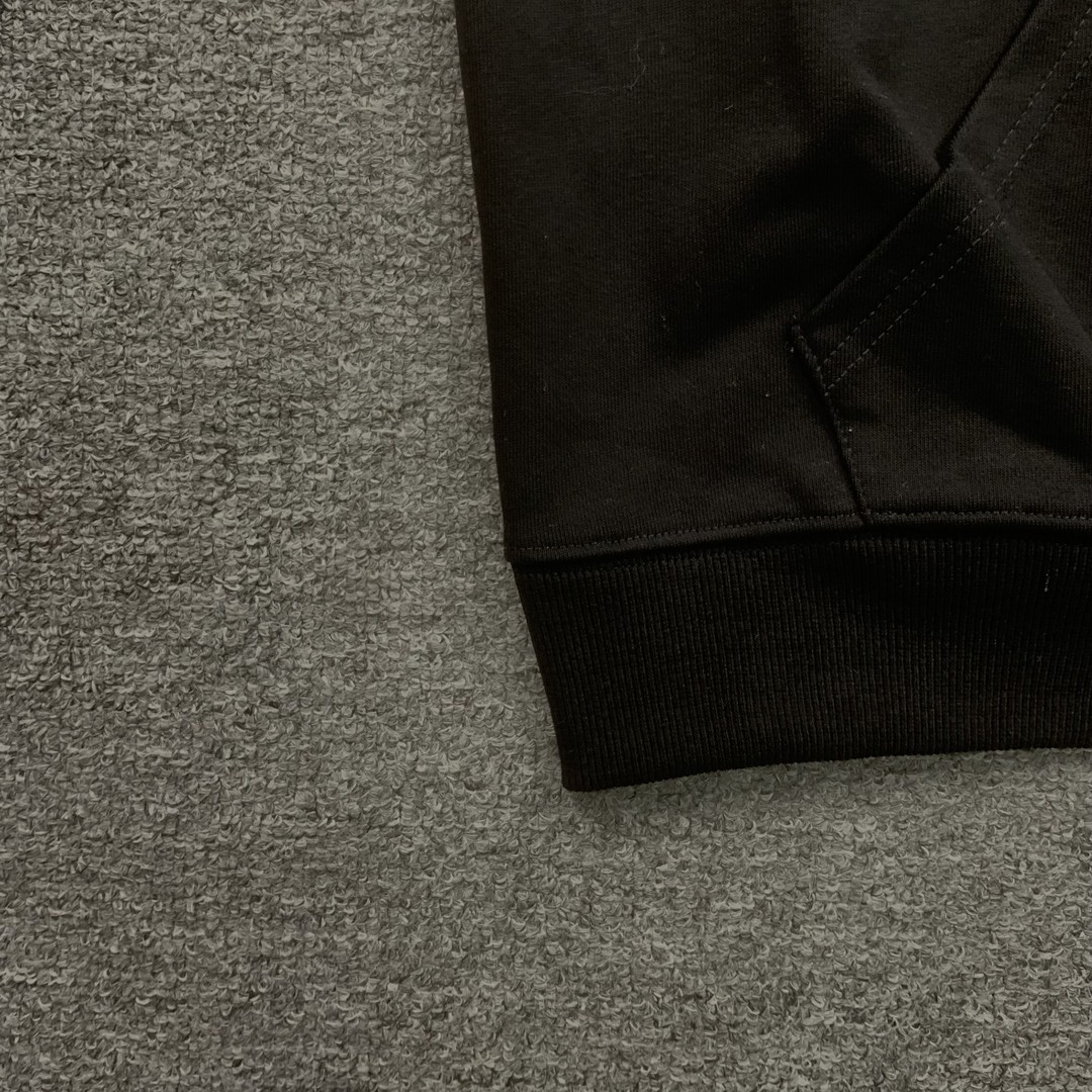 106_155    AMIRI  Hoodie