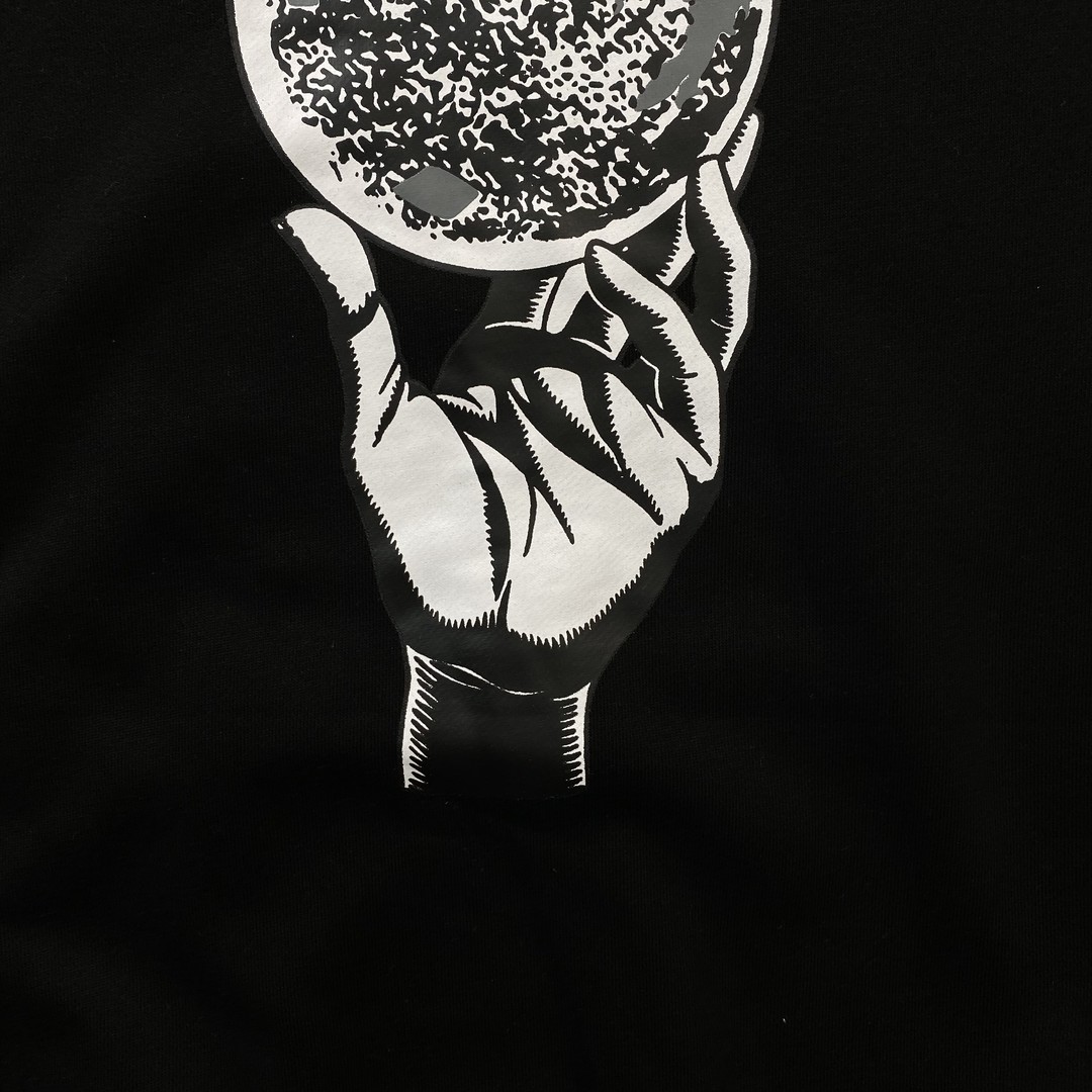 74_158  AMIRI Hoodie