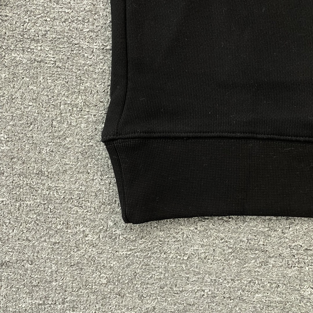 3_218 AMIRI Hoodie