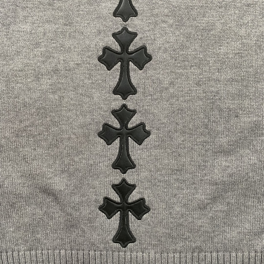 77_ 180 Chrome Hearts  Sweater