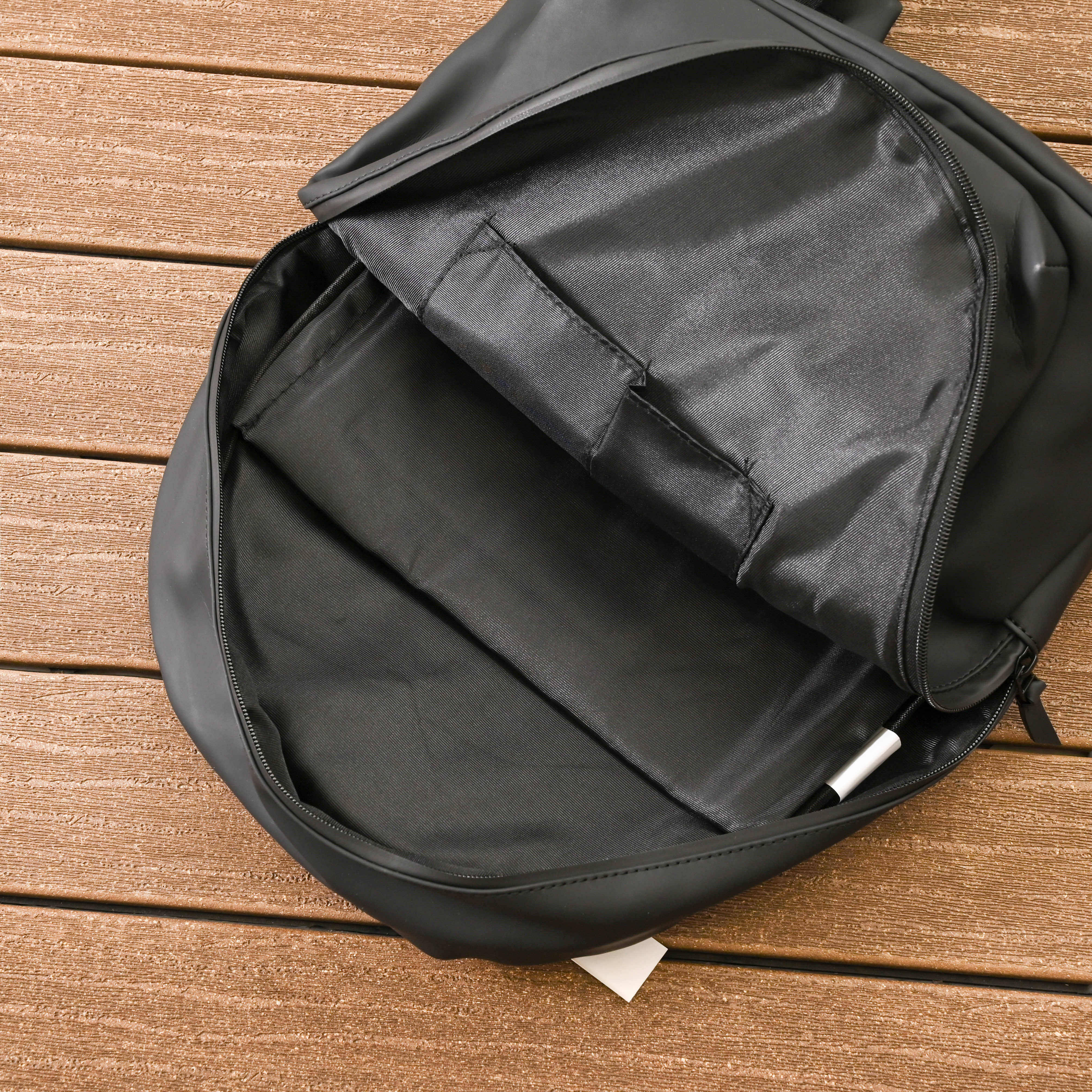 106_108 FEAR OF GOD BAG