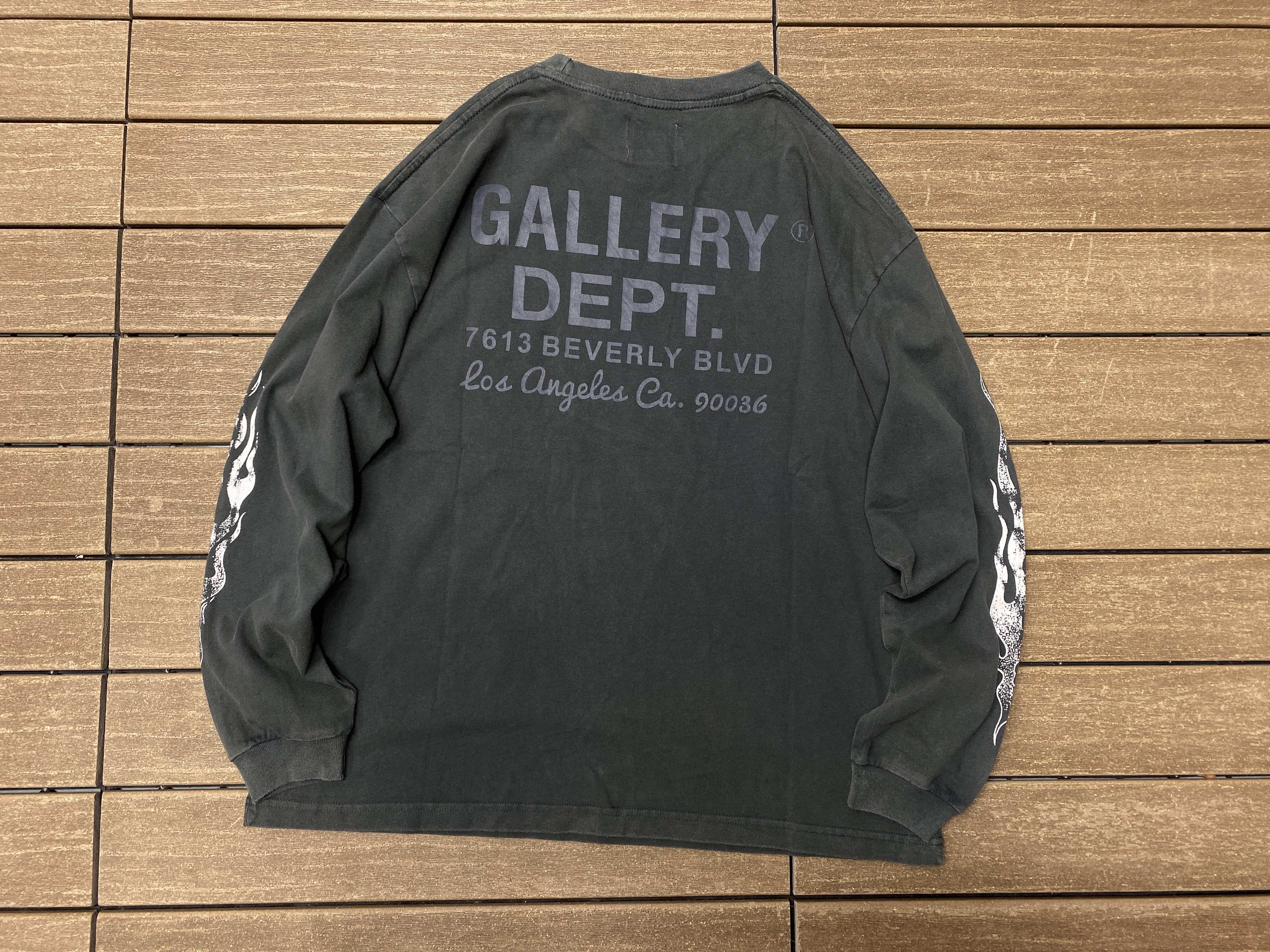 52_118 GALLERY DEPT T-shirt