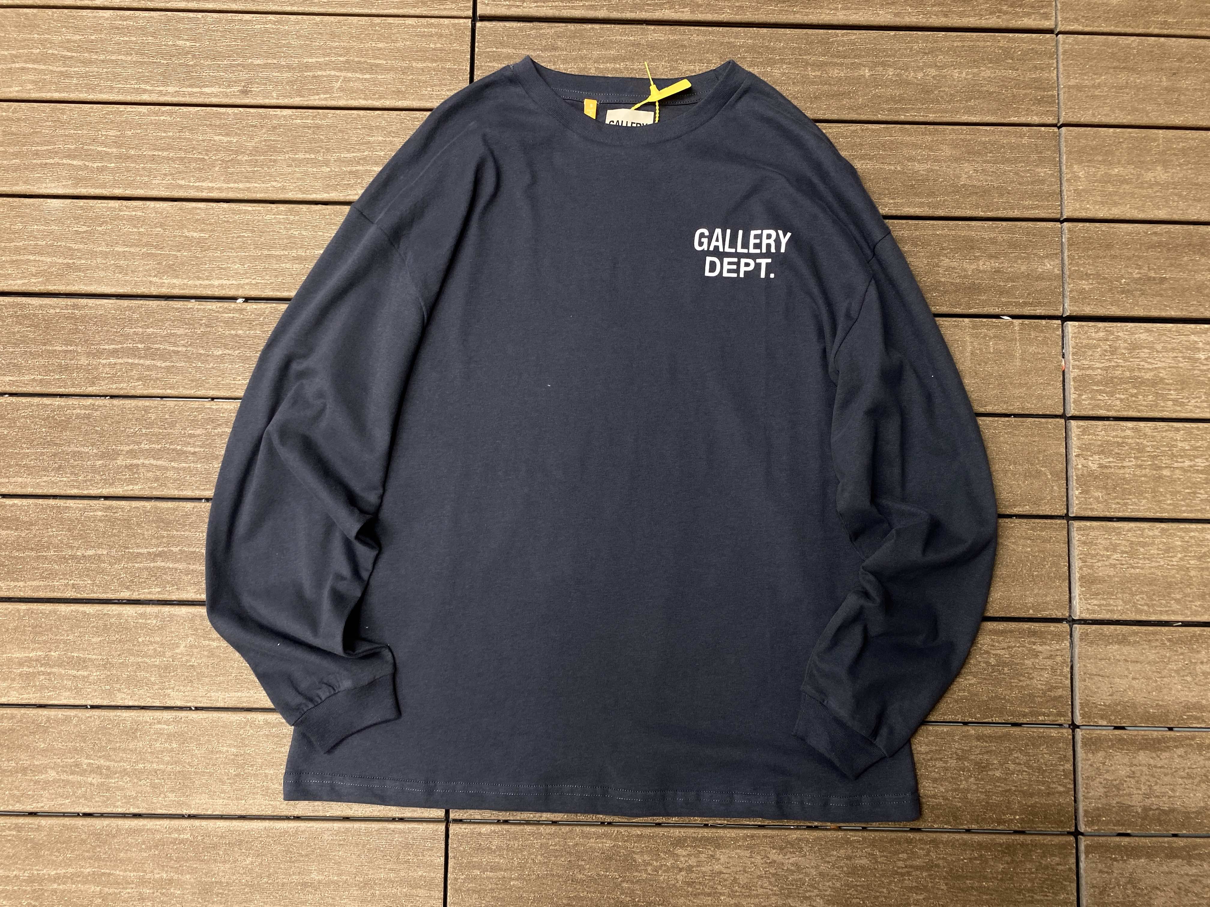 34_138 GALLERY DEPT T-shirt