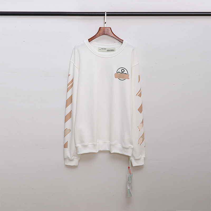 7_2038 Off-White Crewneck