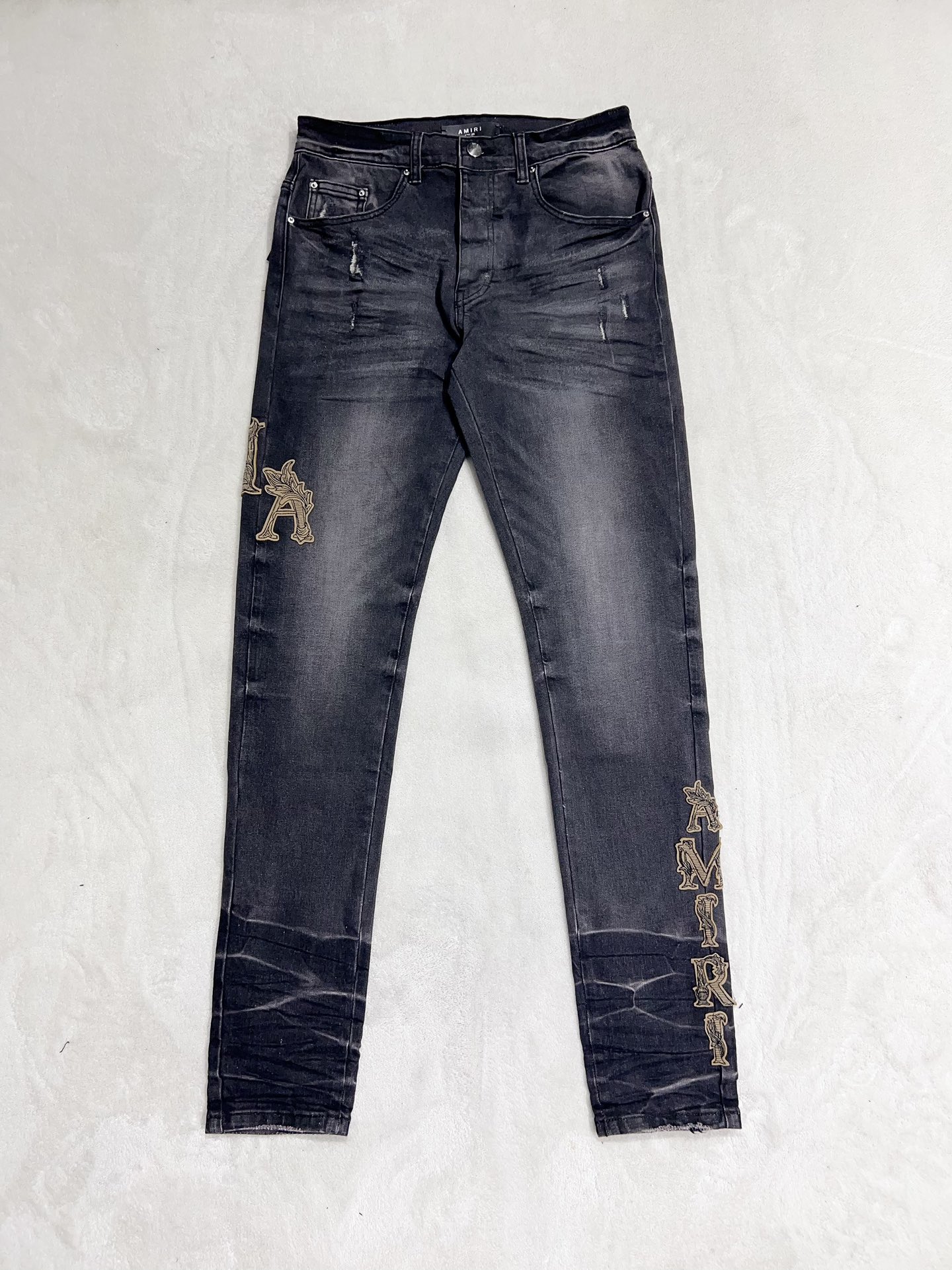 10_Amiri Jeans