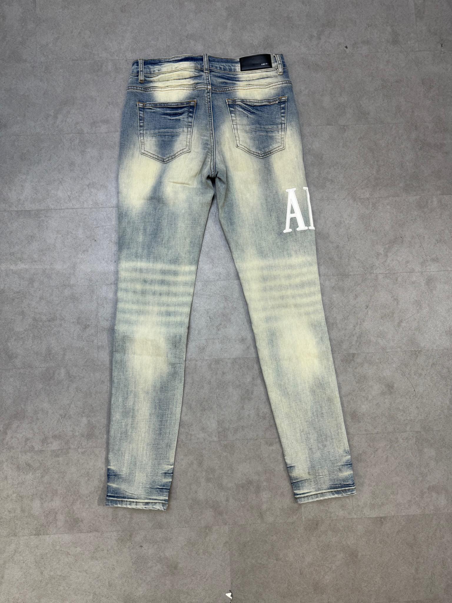 11_Amiri Jeans