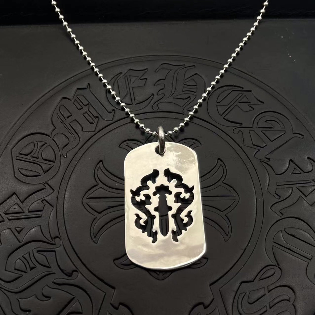 32_Chrome Heart Necklace