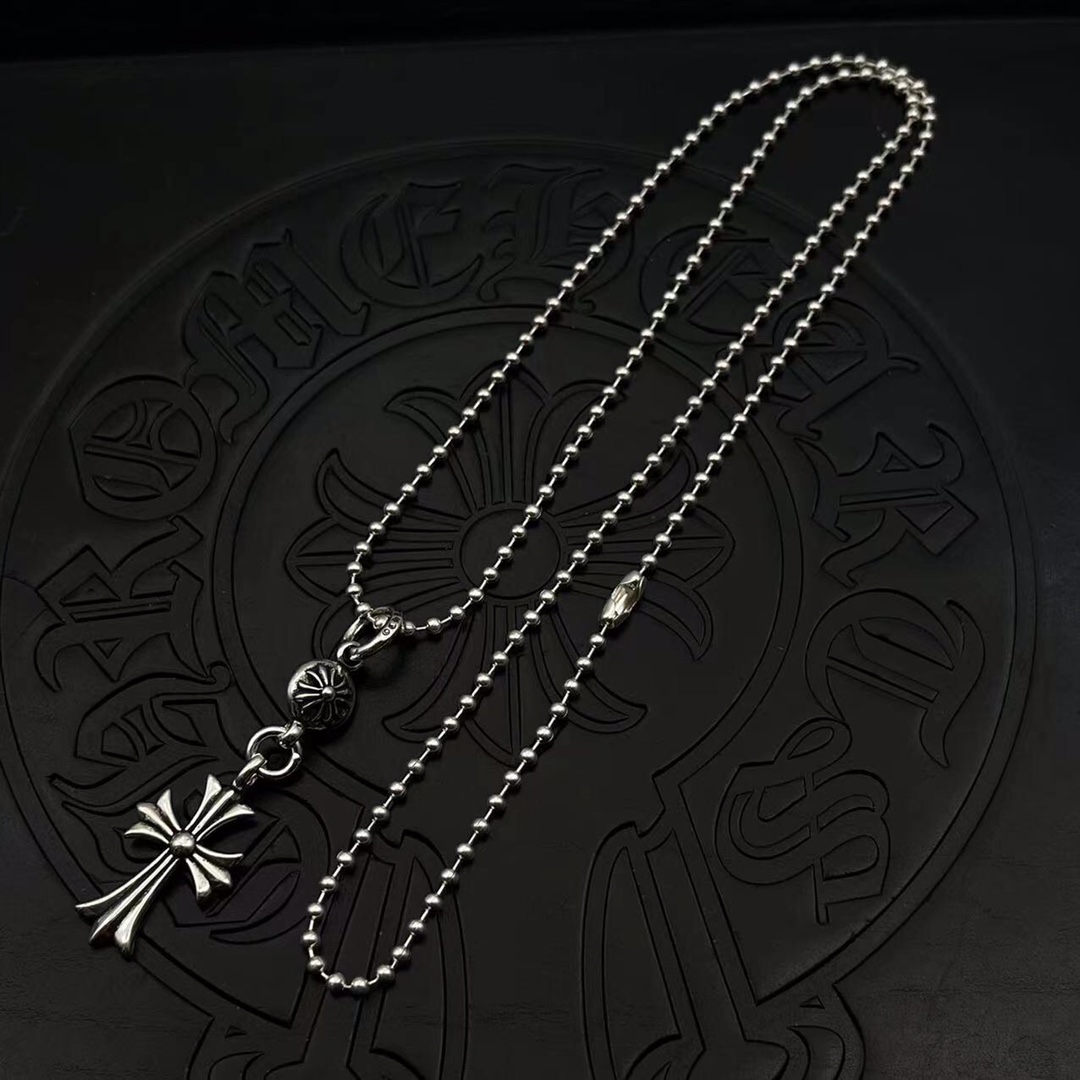 24_Chrome Heart Necklace