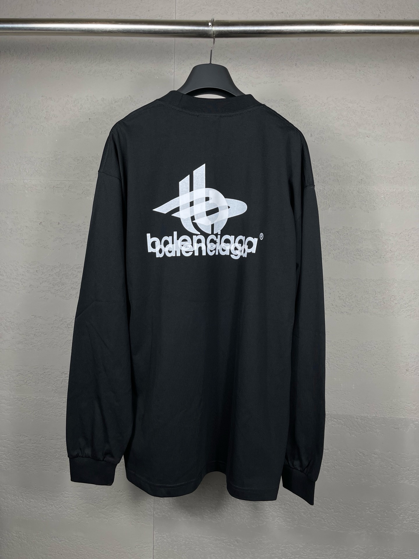 80_Balenciaga Long sleeves