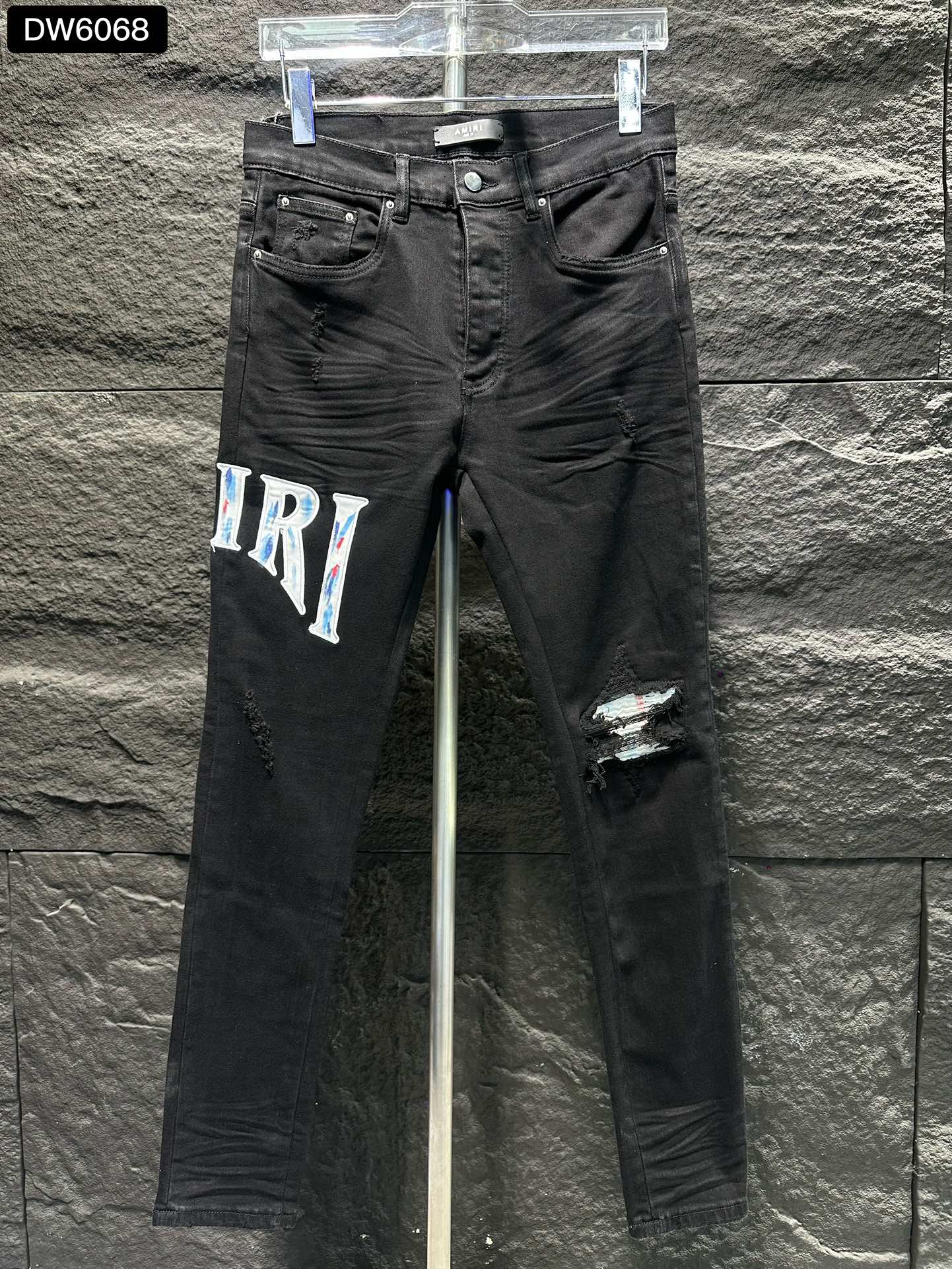10_Amiri Jeans