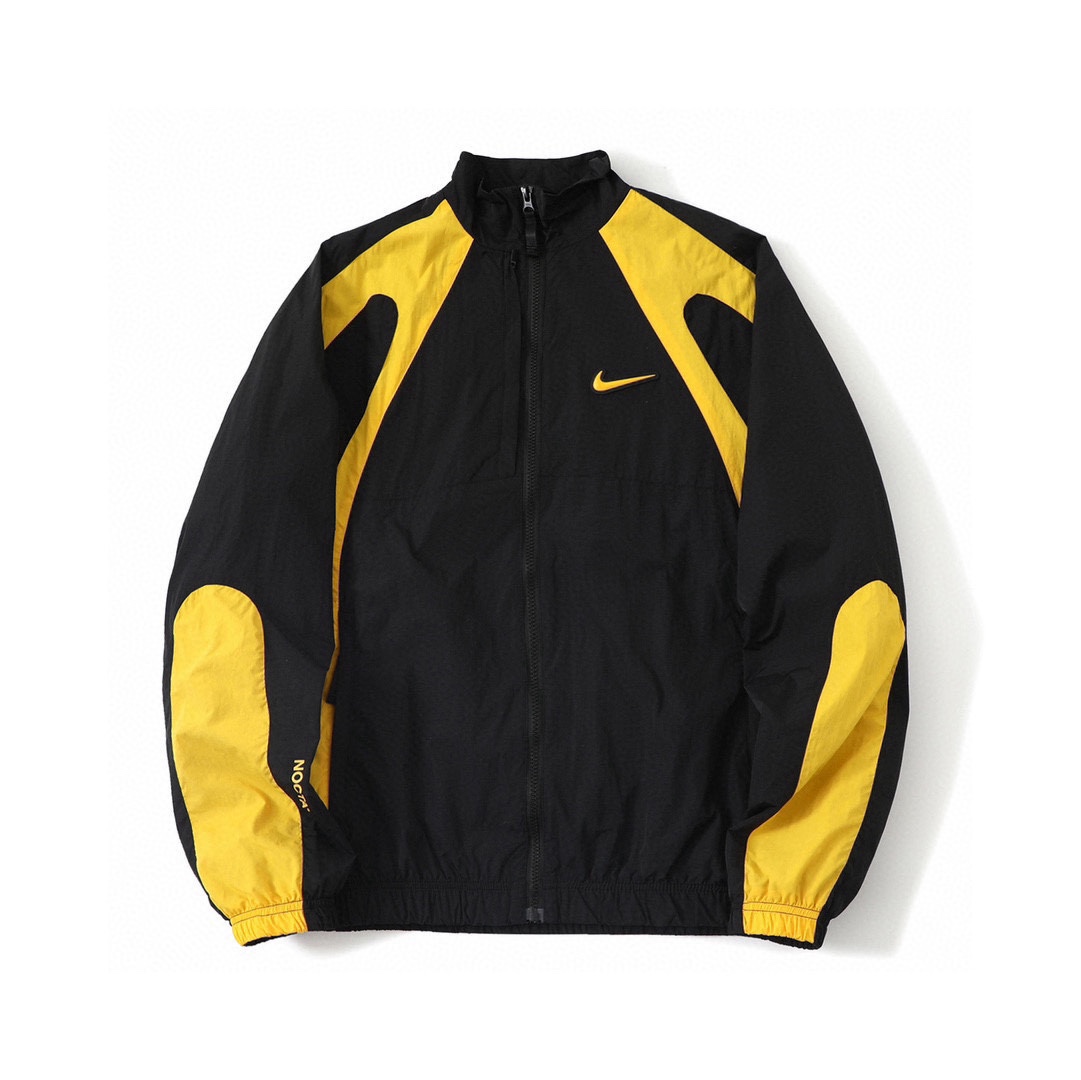 52_Nike Tracksuit