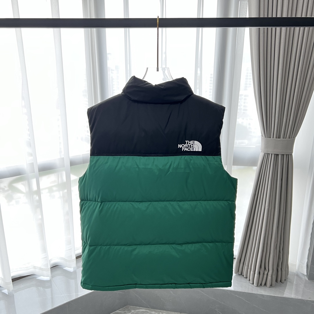 86_The North Face Vest