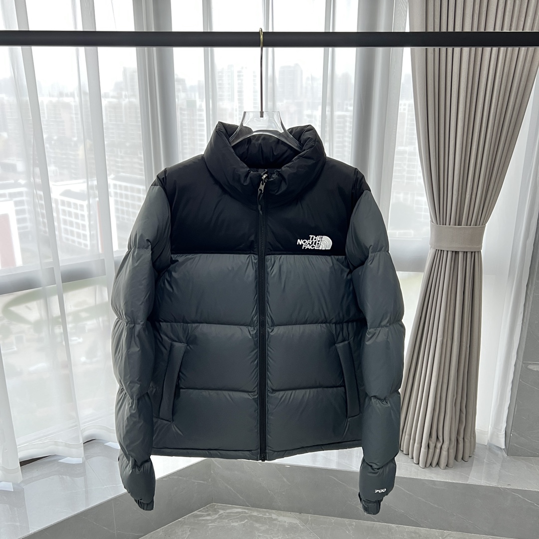 75_The North Face Down Jacket