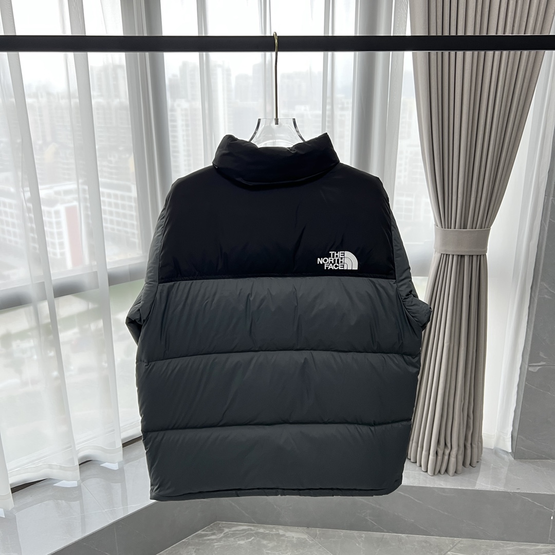75_The North Face Down Jacket
