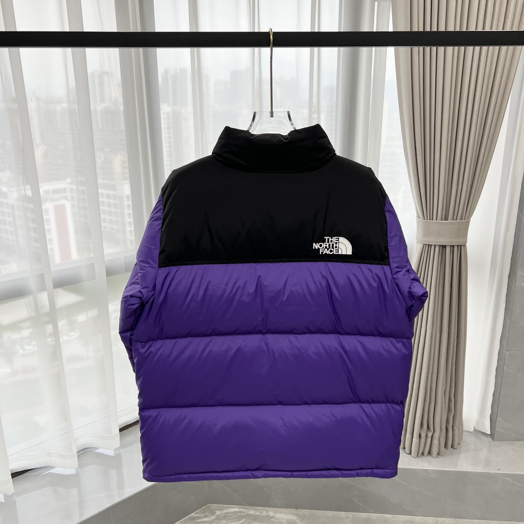 77_The North Face Down Jacket