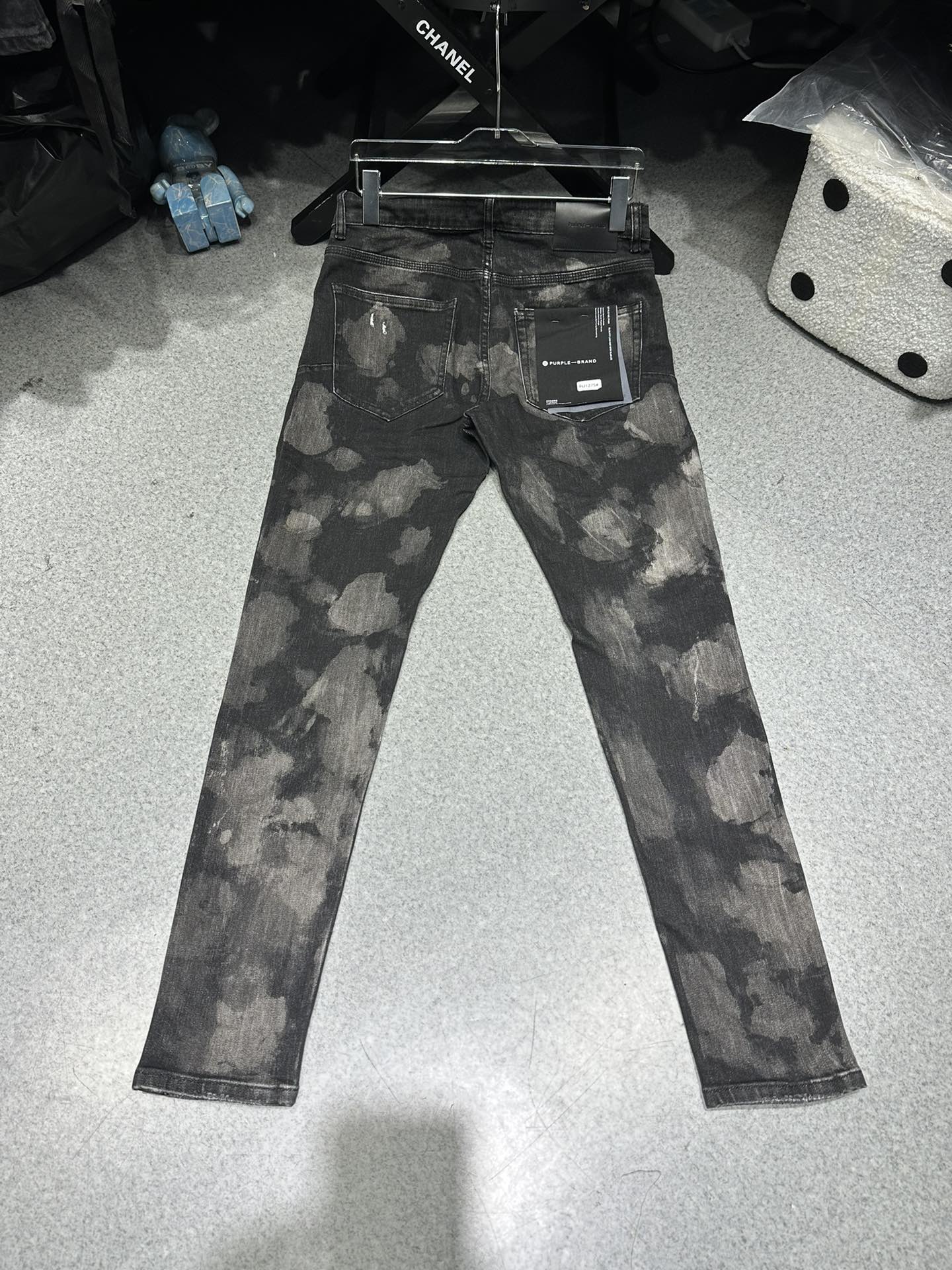 57_Purple Brand Jeans