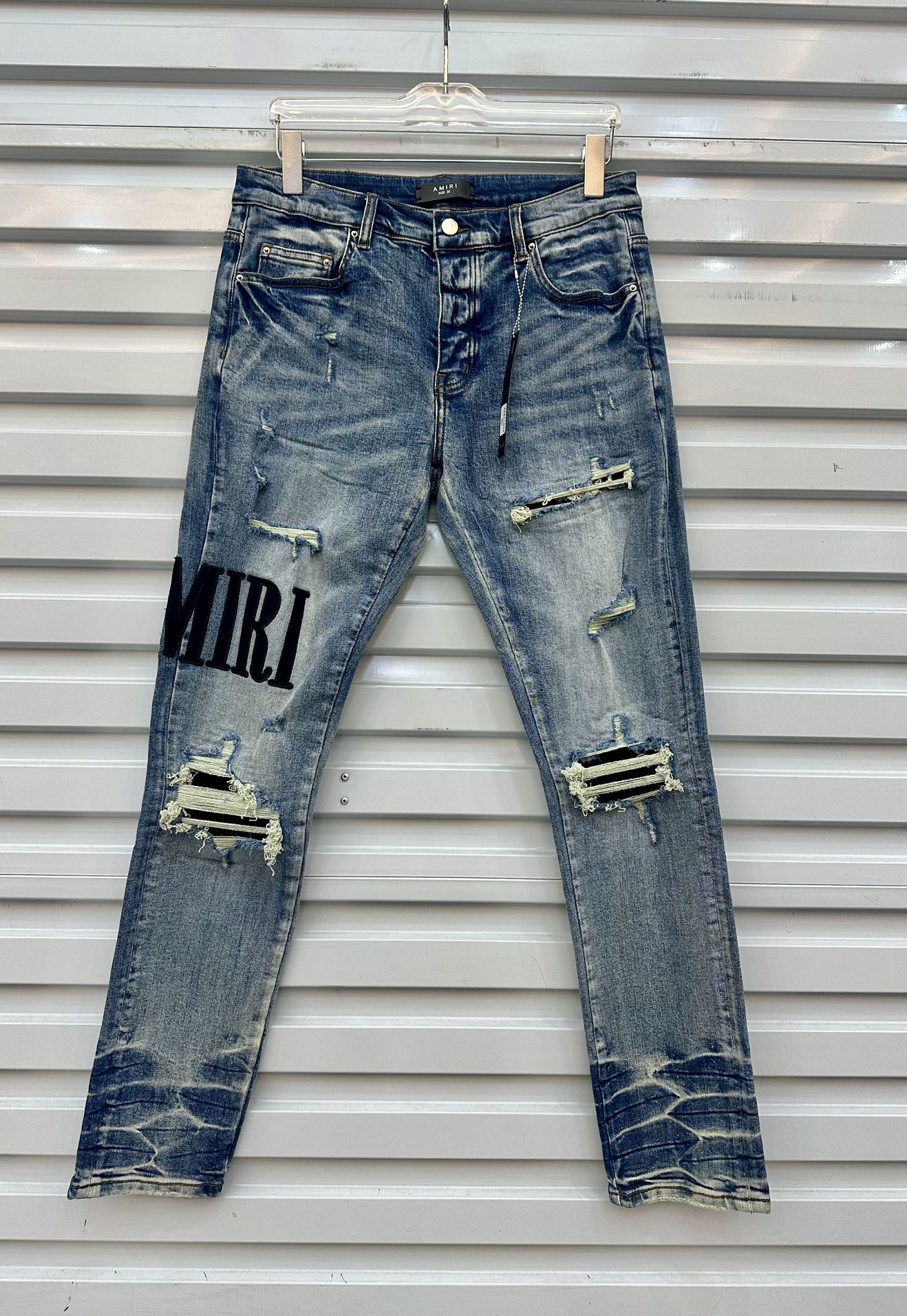 112_Amiri Jeans