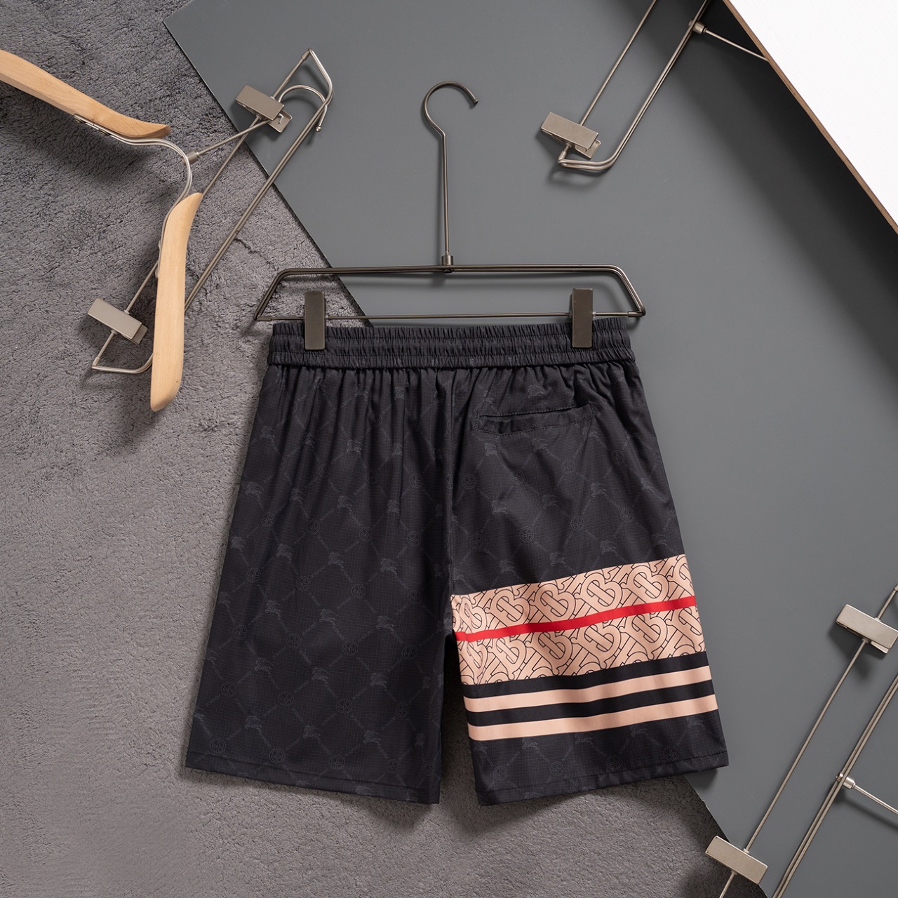 113_Burberry Shorts