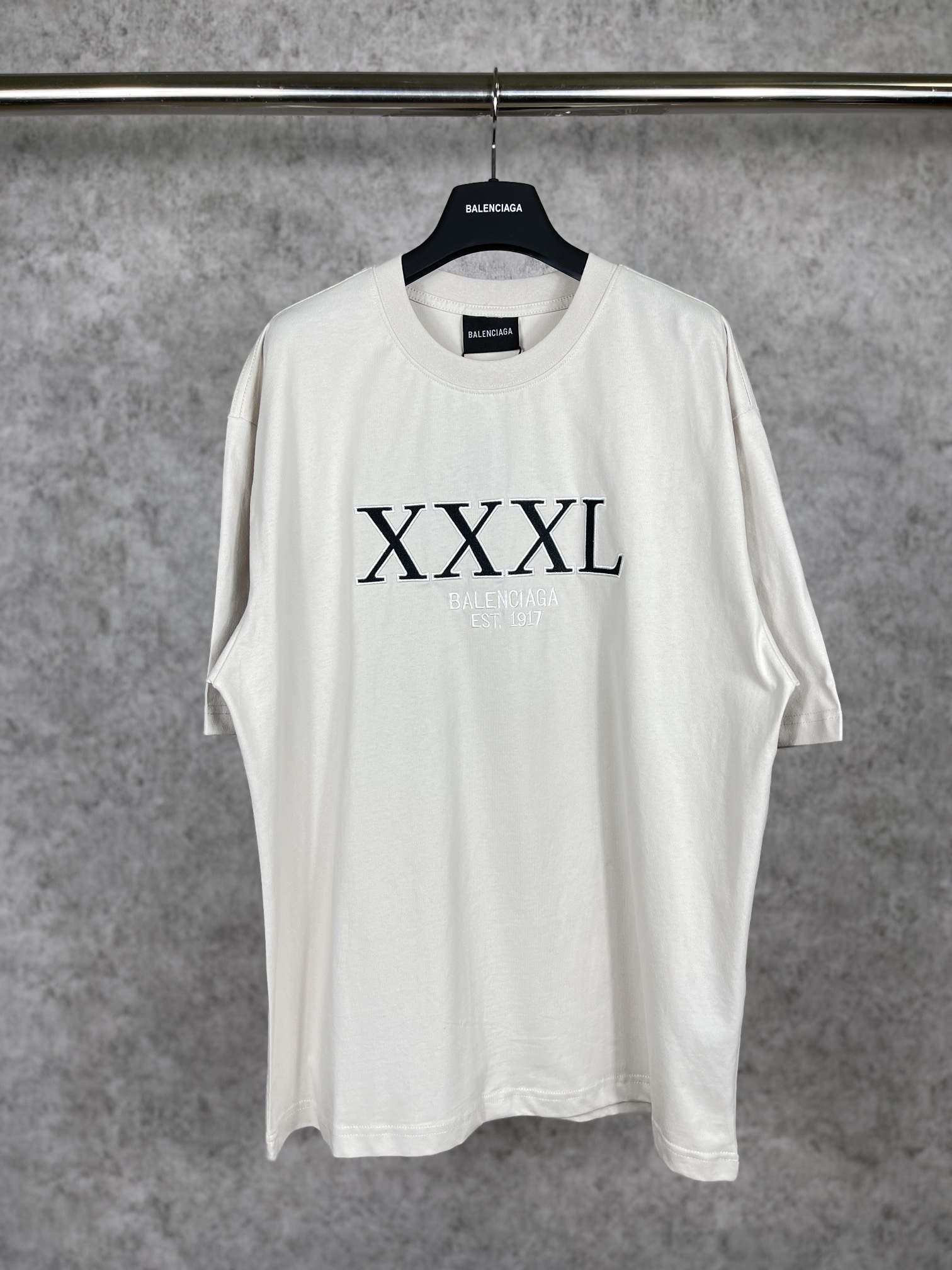 19_Balenciaga T-shirt