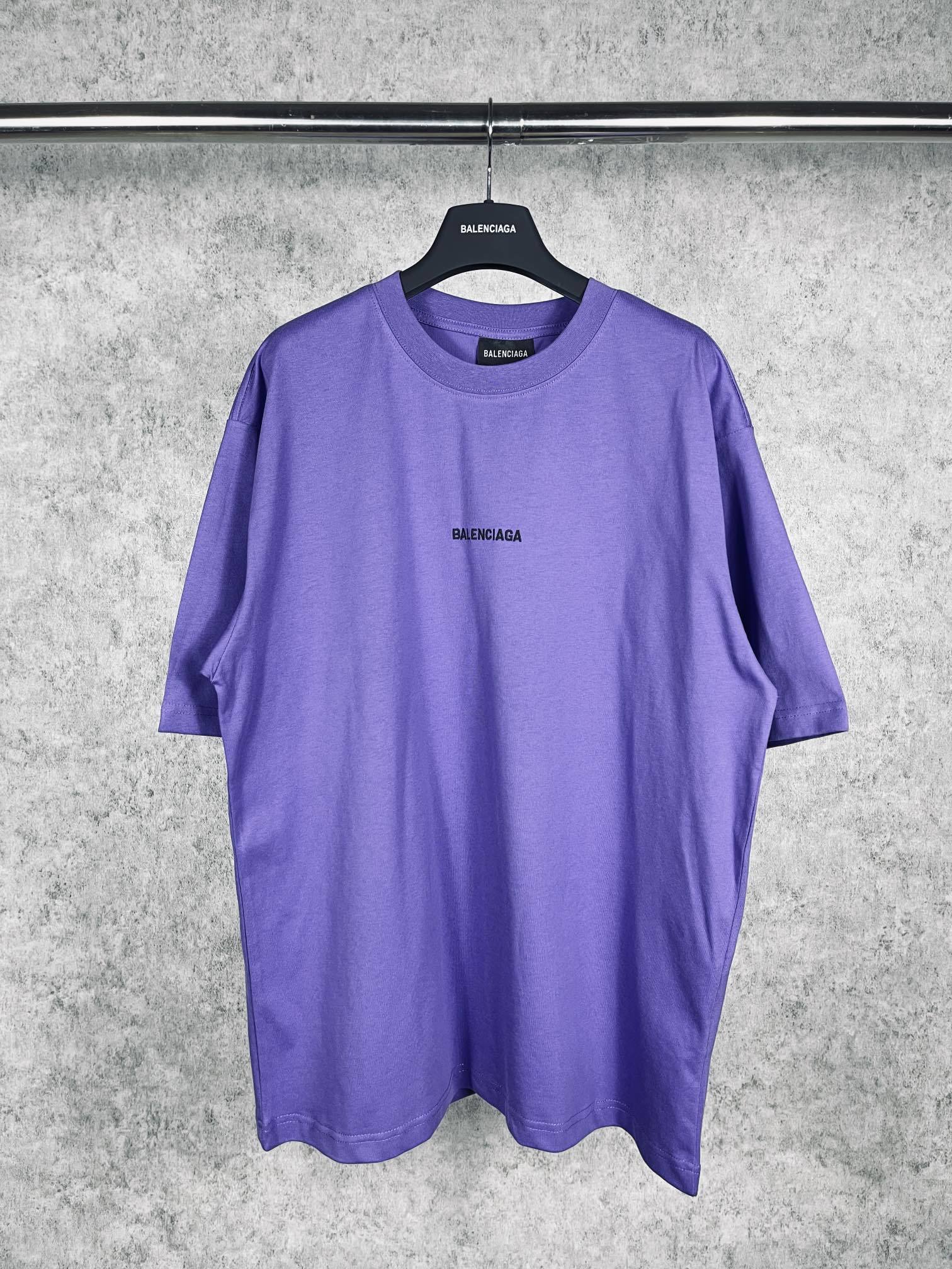 9_Balenciaga T-shirt