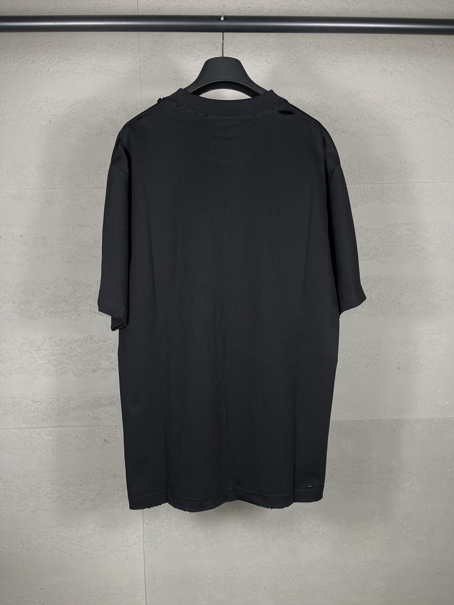 15_Balenciaga T-shirt